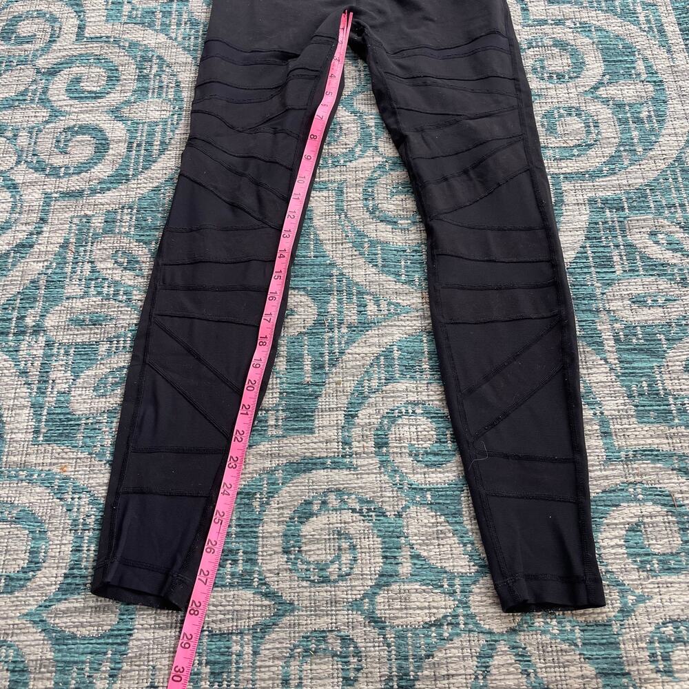 Lululemon High Rise Black Athletic Leggings - Size 8 - Picture 5 of 7